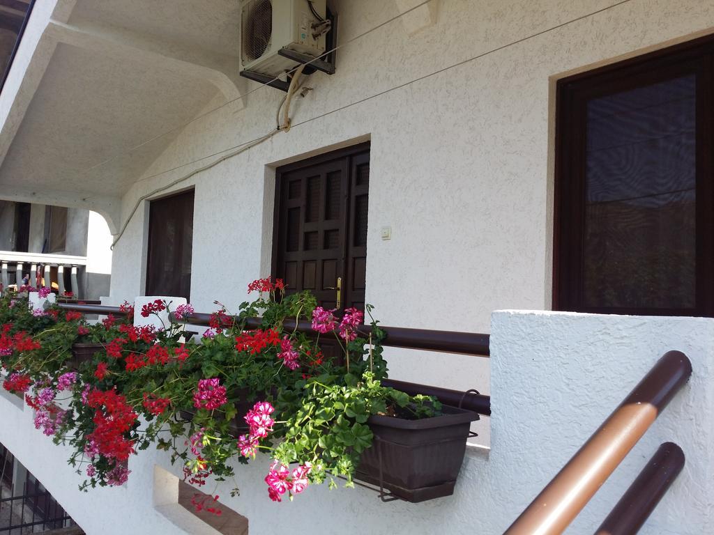 Apartman Tripkovic Bar Exteriör bild